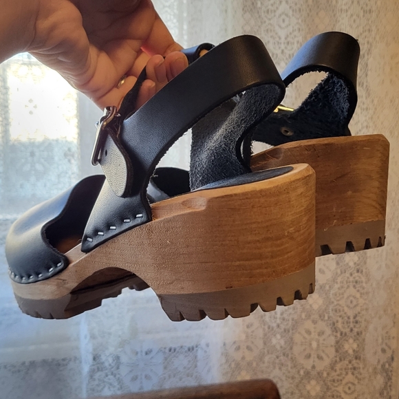 MIA Black Wooden & Leather Clogs - Picture 4 of 9